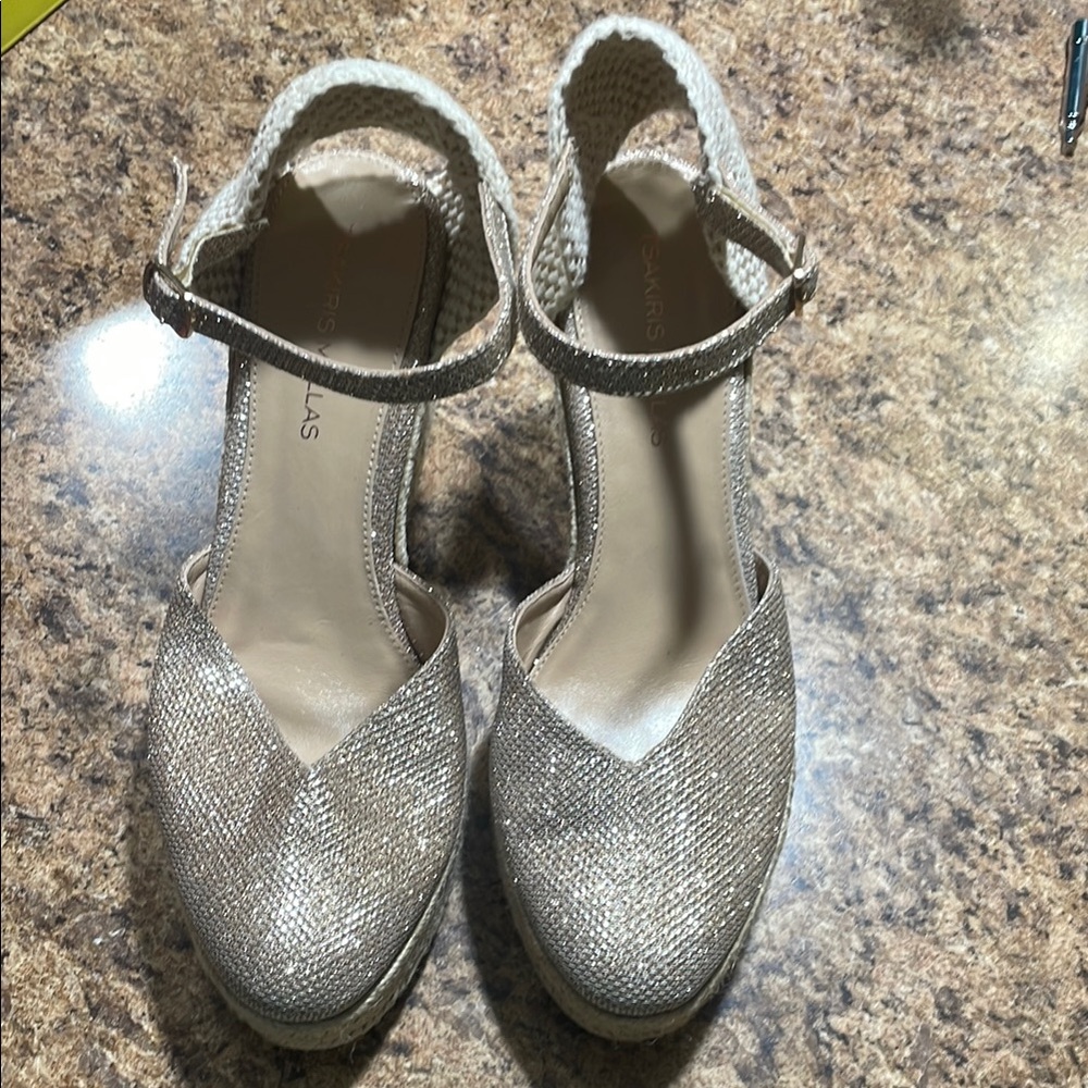 NEW NWOB 8.5 (39) TSAKIRIS MALLAS Women's Glittery Sandals